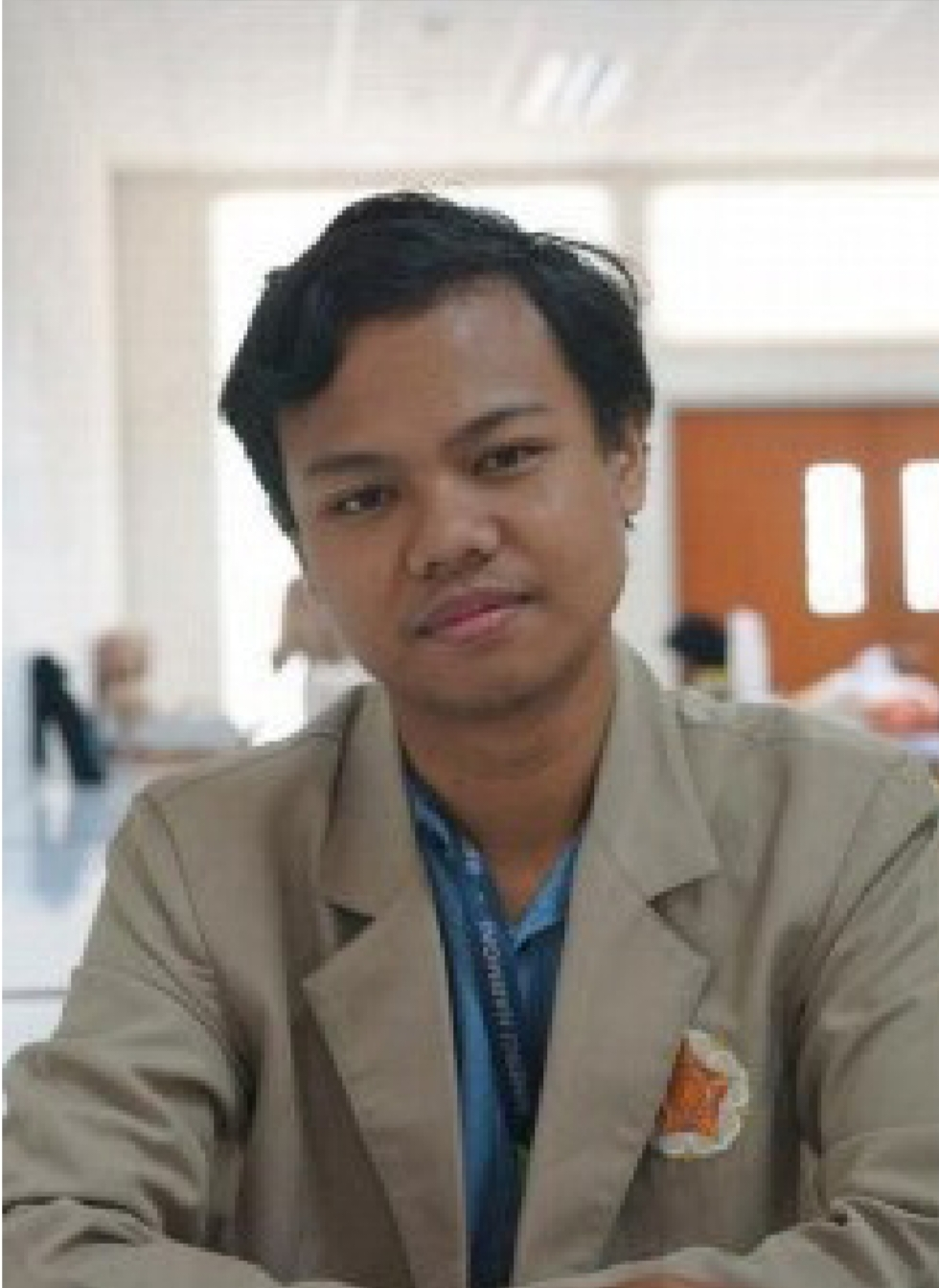 Beasiswa Rumah Yatim Antarkan Khidhr Anak Penjual HP Bekas Jadi Mahasiswa Berprestasi UGM